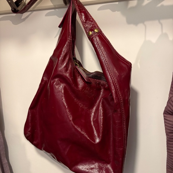 Vintage Coach Plum Bleecker Patent Leather Hobo Bag - Picture 3 of 10